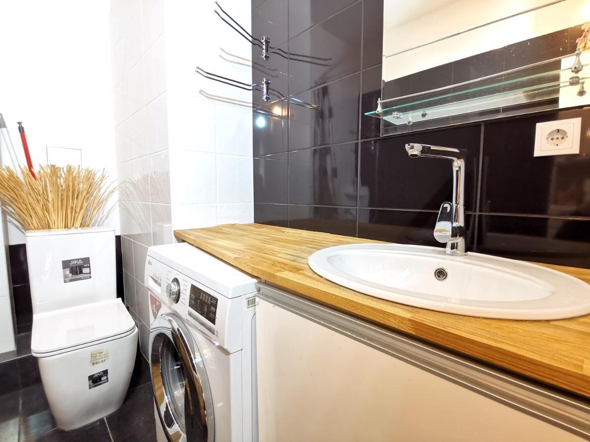 Brivibas Center Apartments Riga Luaran gambar